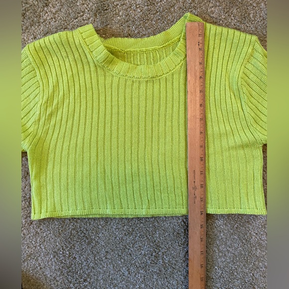 Cute Sweater Set in Lime Green - Picture 7 of 8